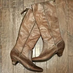 {Frye} Steffi Knee High Zip Back Boot